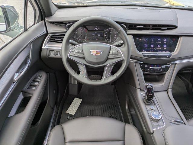 new 2025 Cadillac XT5 car, priced at $43,692