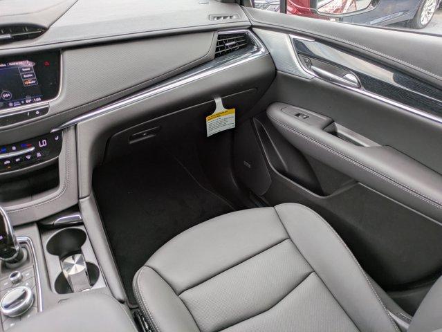 new 2025 Cadillac XT5 car, priced at $51,990