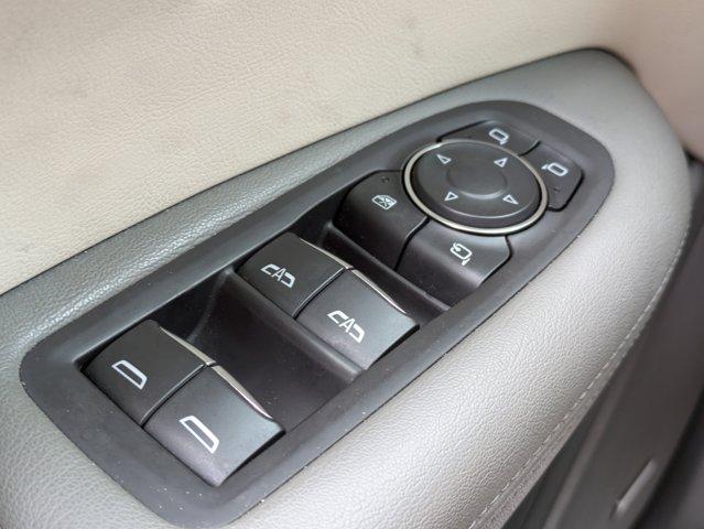 used 2021 Cadillac XT5 car, priced at $29,060