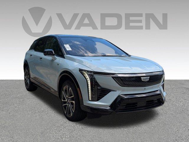 new 2025 Cadillac OPTIQ car, priced at $55,289