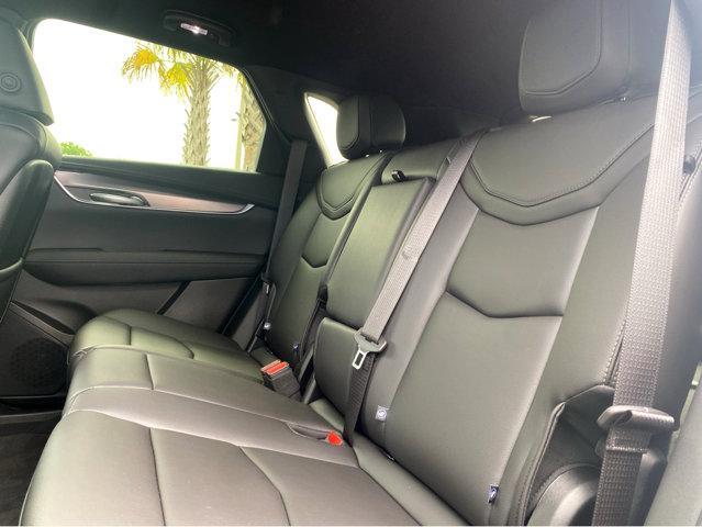 new 2025 Cadillac XT5 car, priced at $39,000