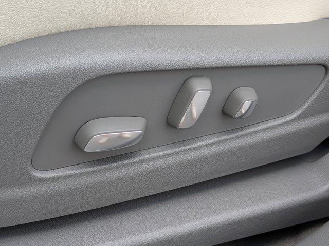 new 2025 Cadillac XT5 car, priced at $52,690