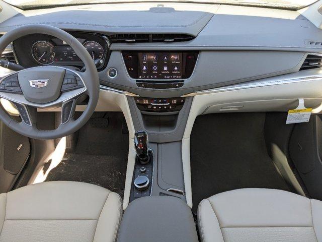 new 2025 Cadillac XT5 car, priced at $49,118