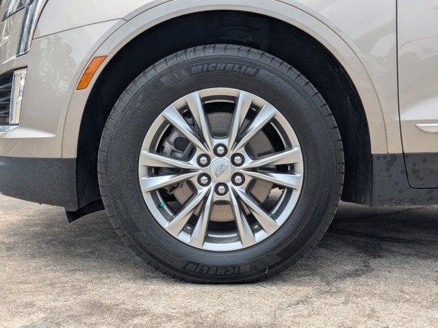used 2022 Cadillac XT5 car, priced at $31,197