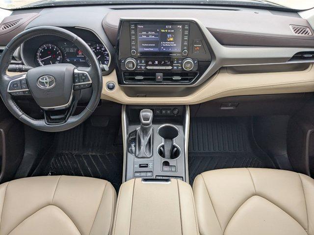 used 2021 Toyota Highlander car, priced at $25,894