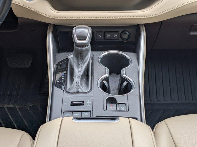 used 2021 Toyota Highlander car, priced at $25,894