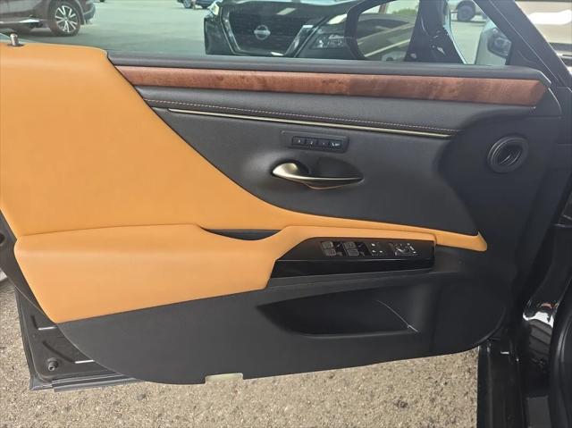 used 2022 Lexus ES 350 car, priced at $33,499