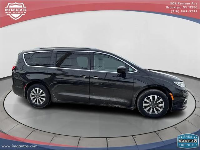 used 2021 Chrysler Pacifica car, priced at $23,499