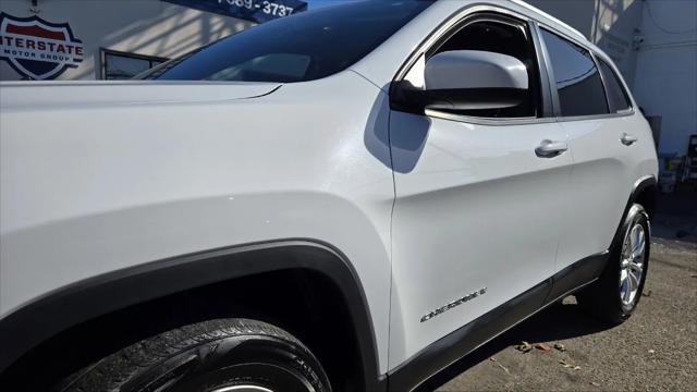 used 2020 Jeep Cherokee car, priced at $14,699