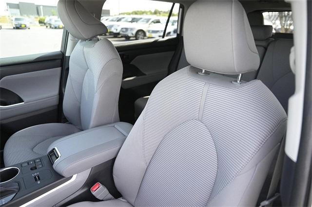 used 2023 Toyota Highlander car, priced at $38,968