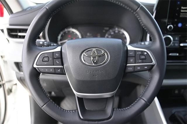 used 2023 Toyota Highlander car, priced at $38,968