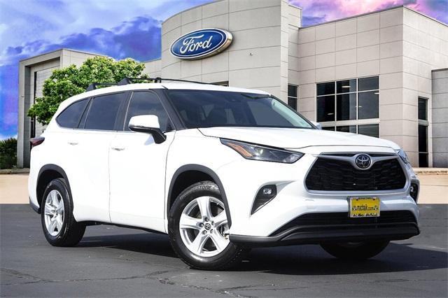 used 2023 Toyota Highlander car, priced at $38,968