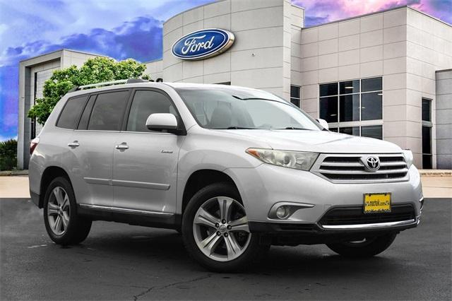 used 2013 Toyota Highlander car, priced at $16,679