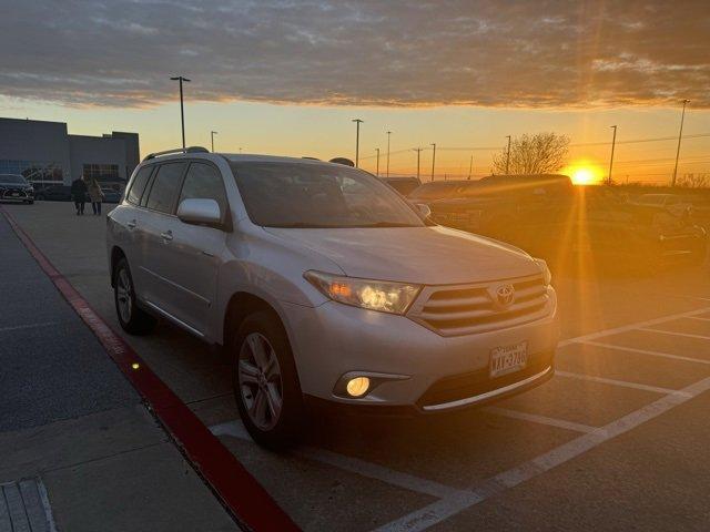 used 2013 Toyota Highlander car, priced at $16,998