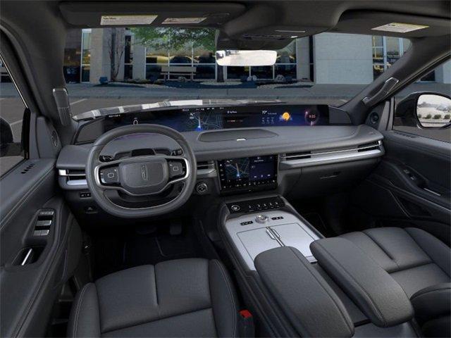 new 2025 Lincoln Navigator car, priced at $106,500