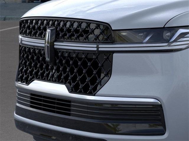new 2025 Lincoln Navigator car, priced at $110,185