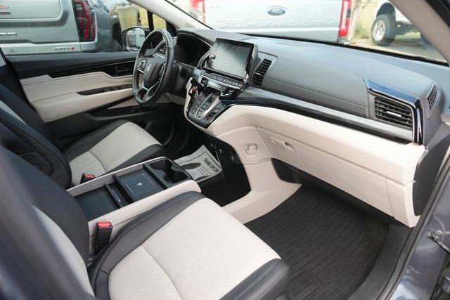 used 2025 Honda Odyssey car, priced at $44,998