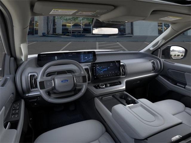 new 2025 Ford Expedition car, priced at $70,515
