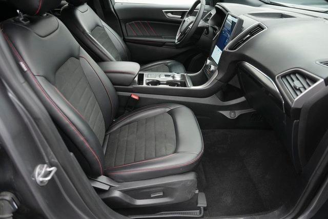 used 2024 Ford Edge car, priced at $29,978