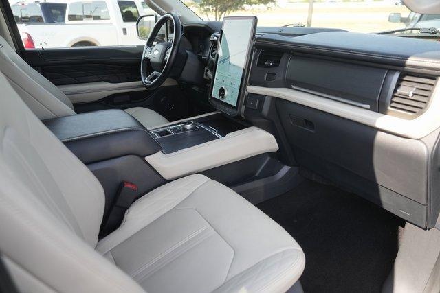 used 2023 Ford Expedition car, priced at $51,978