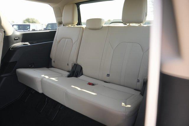 used 2023 Ford Expedition car, priced at $51,978