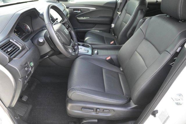 used 2022 Honda Pilot car, priced at $28,998