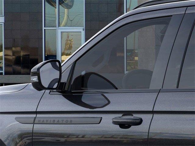 new 2025 Lincoln Navigator L car, priced at $112,180