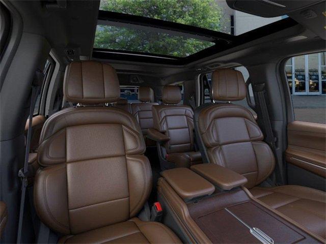 new 2025 Lincoln Navigator car, priced at $103,995