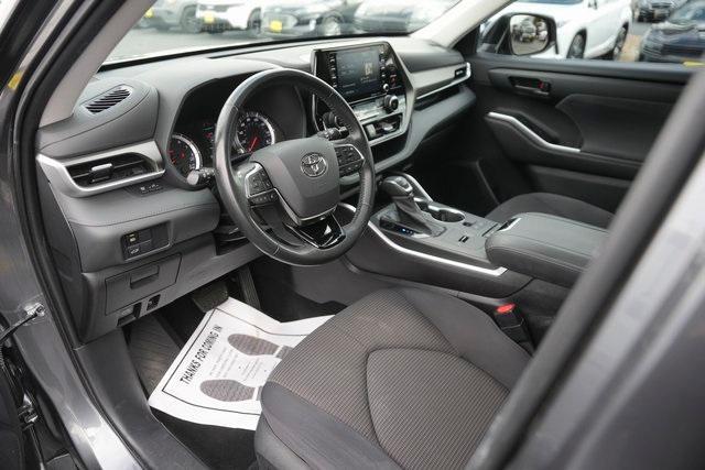 used 2021 Toyota Highlander car, priced at $19,798