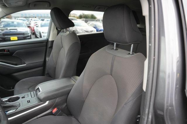 used 2021 Toyota Highlander car, priced at $19,798