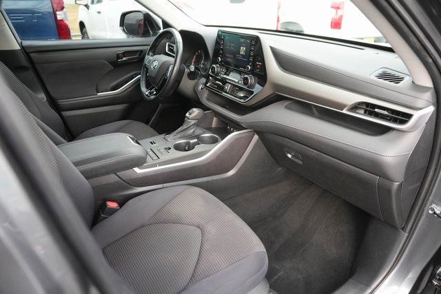 used 2021 Toyota Highlander car, priced at $19,798