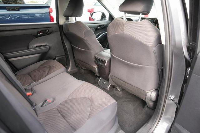 used 2021 Toyota Highlander car, priced at $19,798