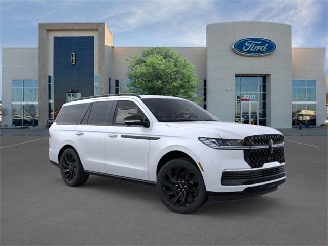 new 2025 Lincoln Navigator car, priced at $109,940