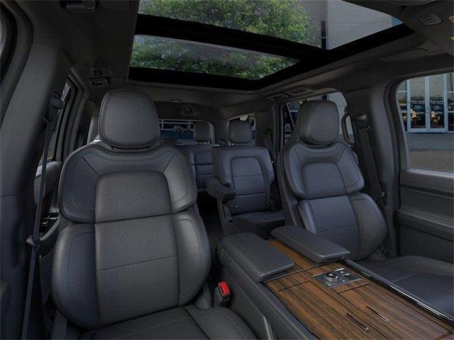 new 2024 Lincoln Navigator car, priced at $101,312