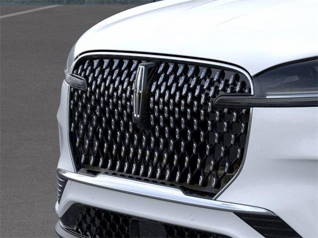 new 2025 Lincoln Aviator car, priced at $65,025