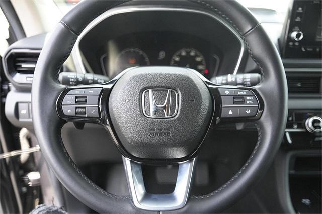 used 2025 Honda Pilot car, priced at $42,389