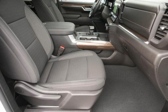 used 2024 Chevrolet Silverado 1500 car, priced at $40,998