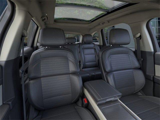 new 2025 Lincoln Nautilus car, priced at $61,557