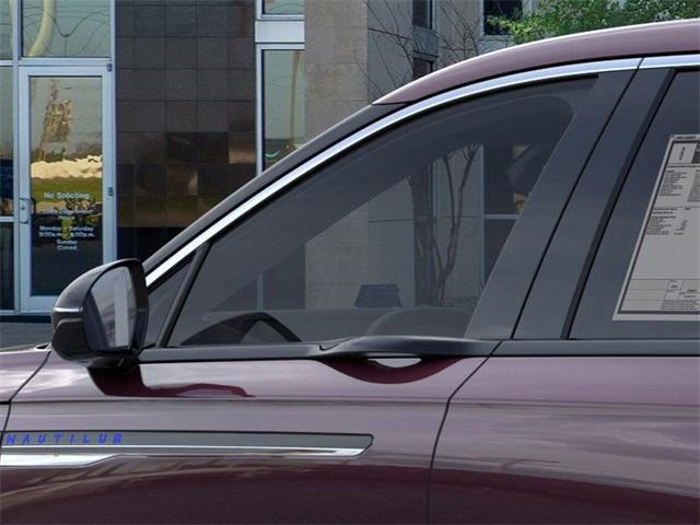 new 2025 Lincoln Nautilus car, priced at $51,249