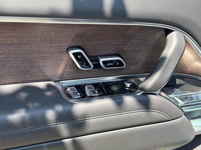 new 2025 Land Rover Range Rover car, priced at $143,740