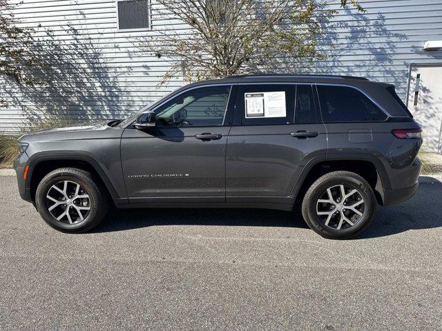 used 2023 Jeep Grand Cherokee car, priced at $29,477