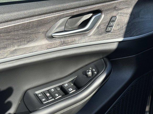 used 2023 Jeep Grand Cherokee car, priced at $29,477