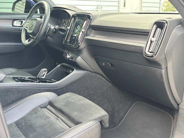 used 2019 Volvo XC40 car, priced at $18,991