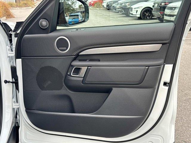 new 2025 Land Rover Discovery car, priced at $75,703