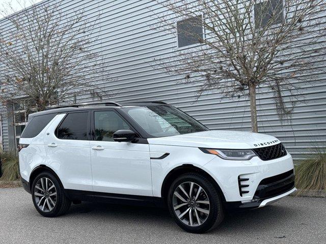 new 2025 Land Rover Discovery car, priced at $75,703