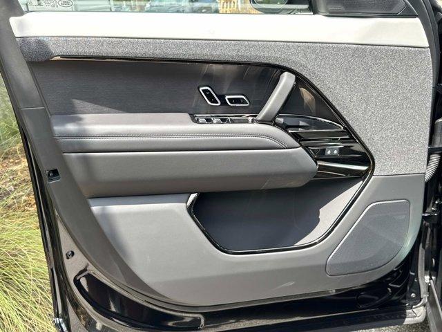 new 2025 Land Rover Range Rover Sport car, priced at $104,660