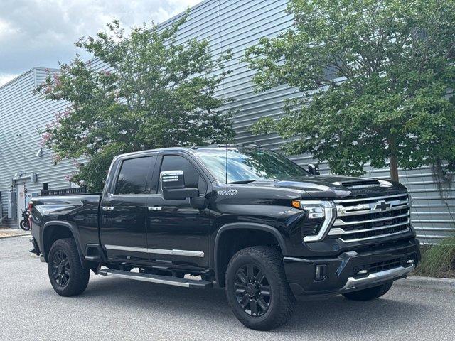 used 2025 Chevrolet Silverado 3500 car, priced at $79,991