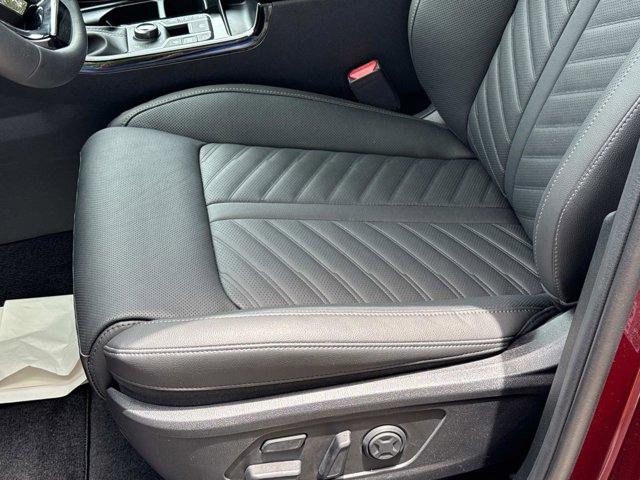 used 2025 Kia Sorento car, priced at $43,991