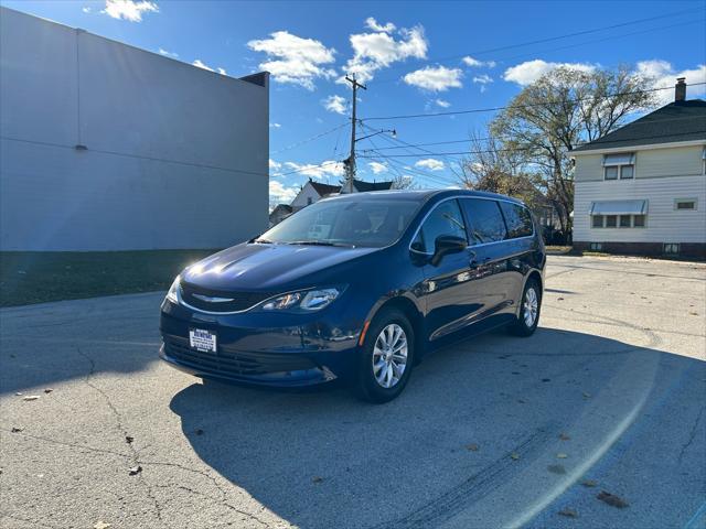 used 2018 Chrysler Pacifica car, priced at $16,995