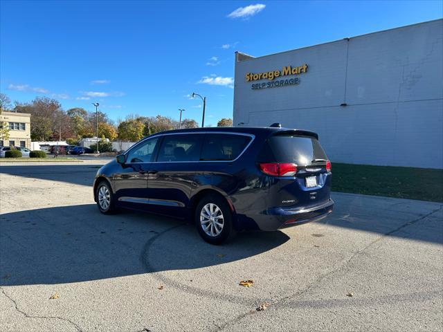 used 2018 Chrysler Pacifica car, priced at $16,995